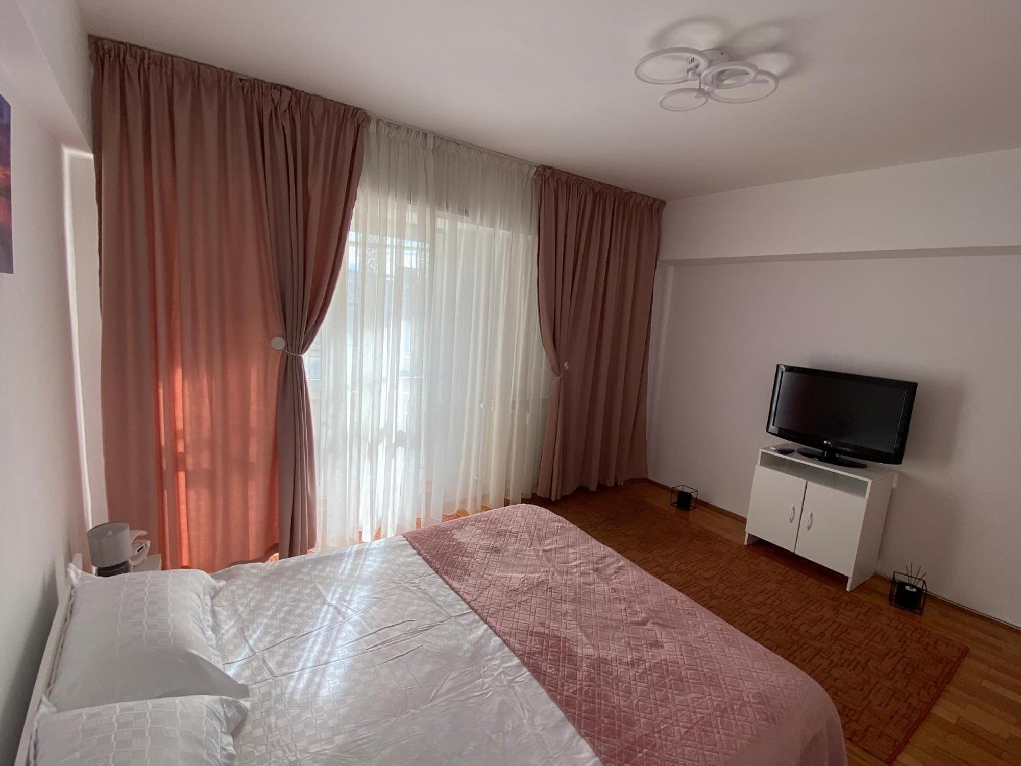 Central Relaxation Apartment Bucharest Exterior photo